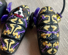 Load image into Gallery viewer, Baroness of Berner Ribbons of Hope-Triple Cabachon Bouquet